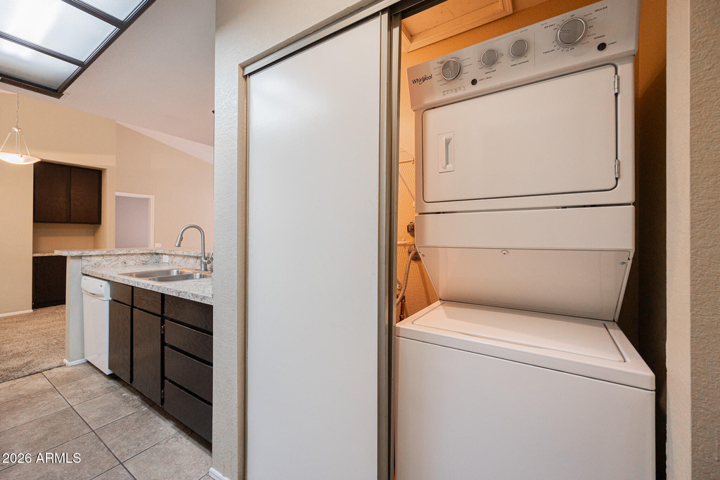 2035 S Elm Street - Photo 17