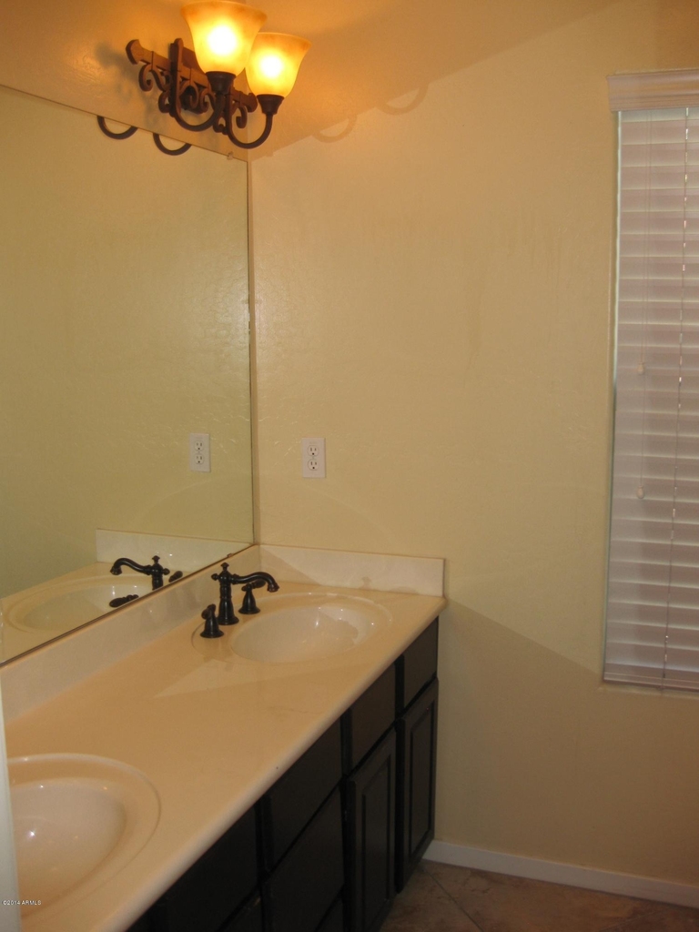 330 S Farmer Avenue - Photo 19