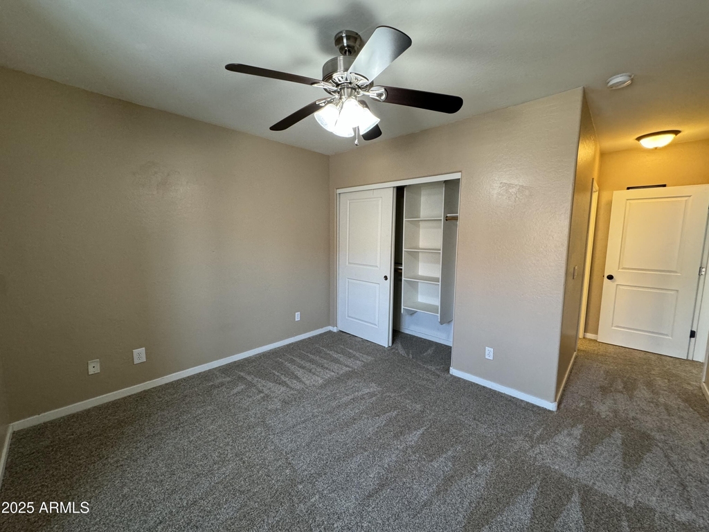 305 S Wilson Street - Photo 32