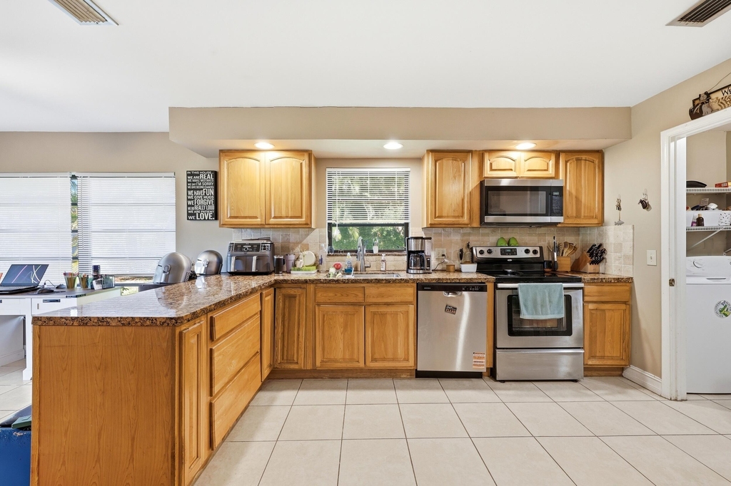 5141 Nw 3rd Terrace - Photo 7