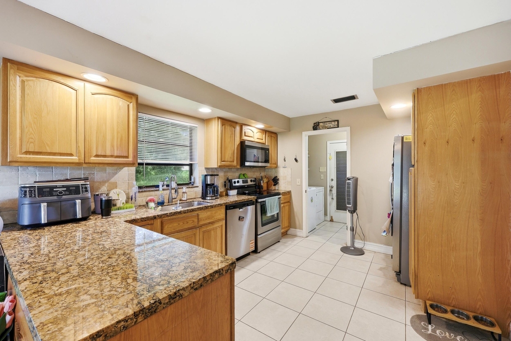 5141 Nw 3rd Terrace - Photo 8