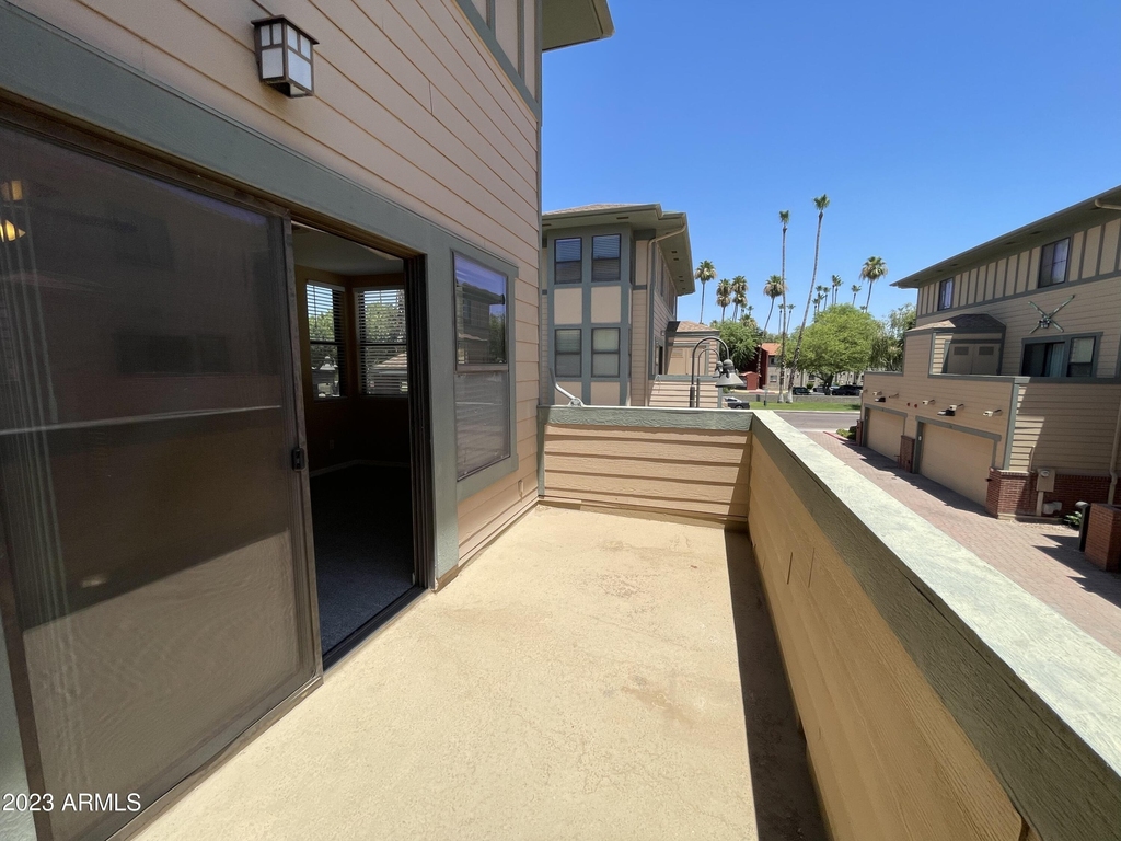 750 S Beck Avenue - Photo 18
