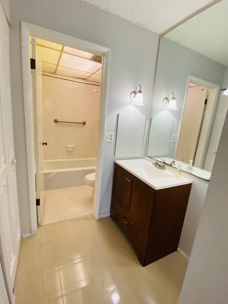 3760 Inverrary Drive - Photo 15