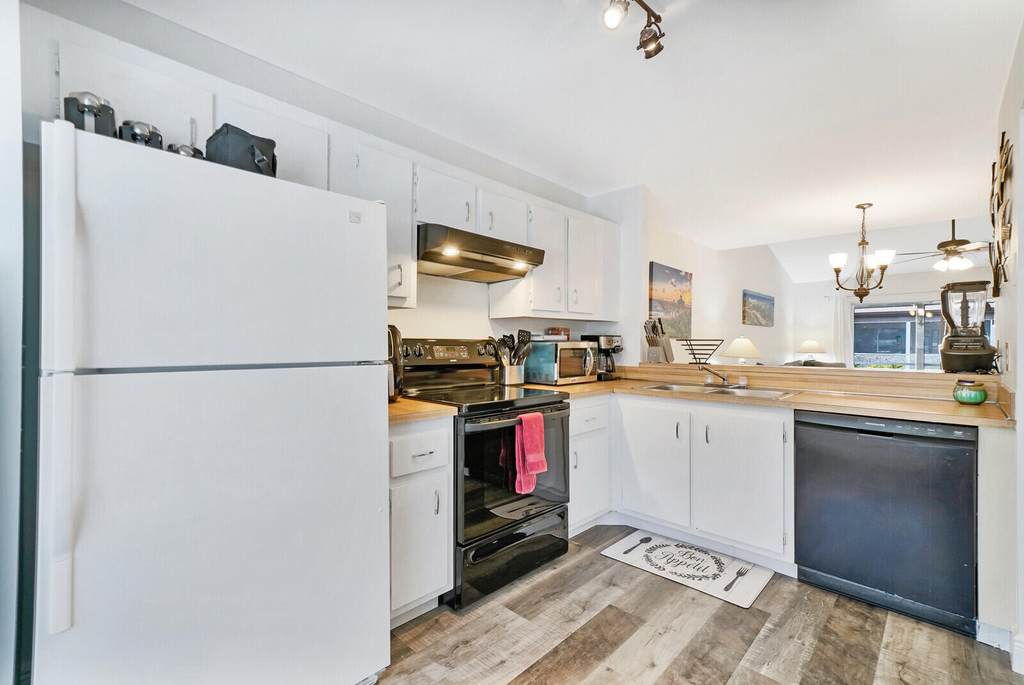 113 Pinewood Court - Photo 11