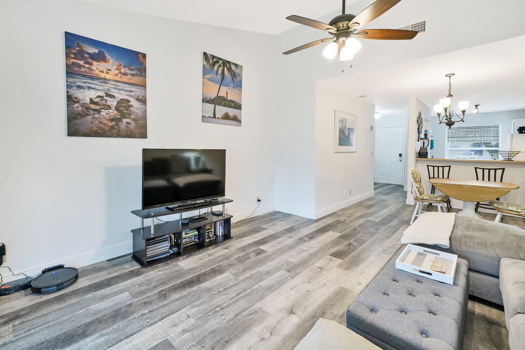 113 Pinewood Court - Photo 4