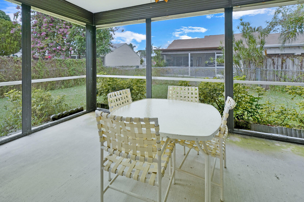 113 Pinewood Court - Photo 21