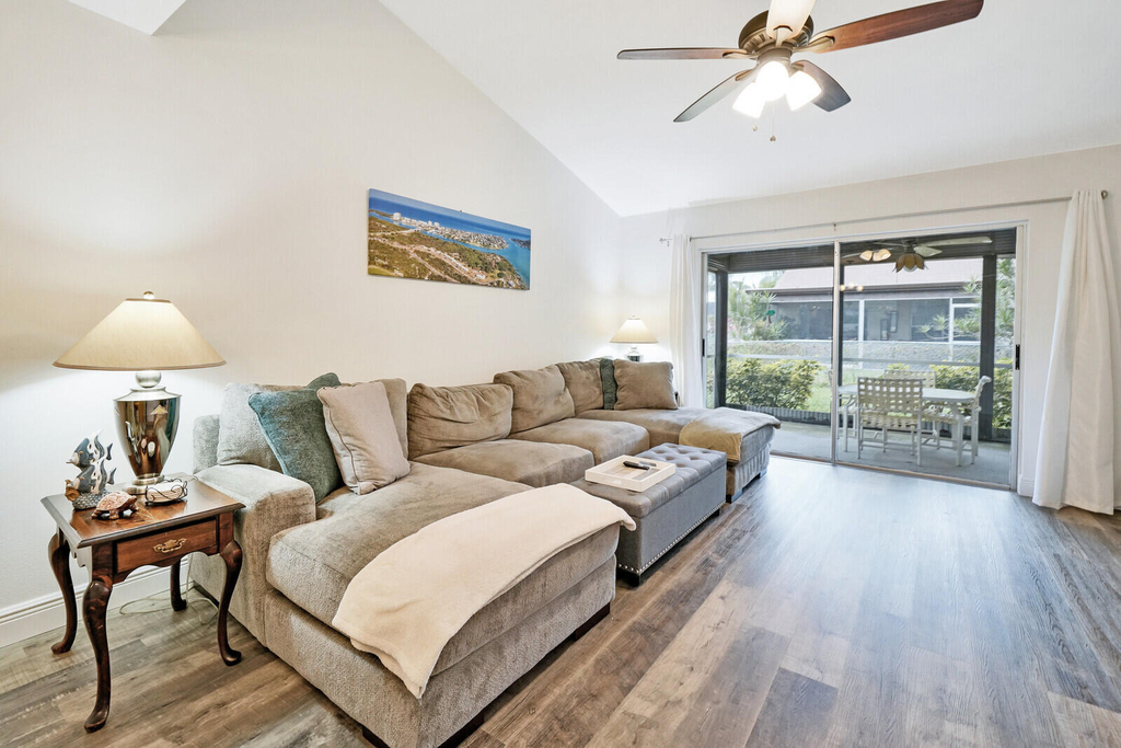 113 Pinewood Court - Photo 5