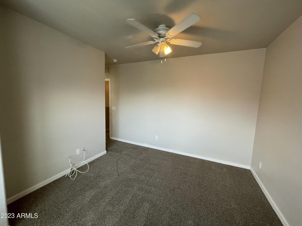 330 S Farmer Avenue - Photo 17