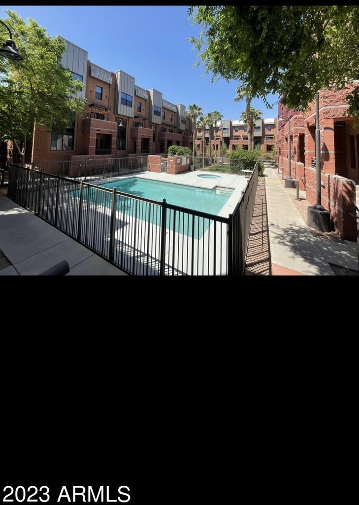 330 S Farmer Avenue - Photo 32