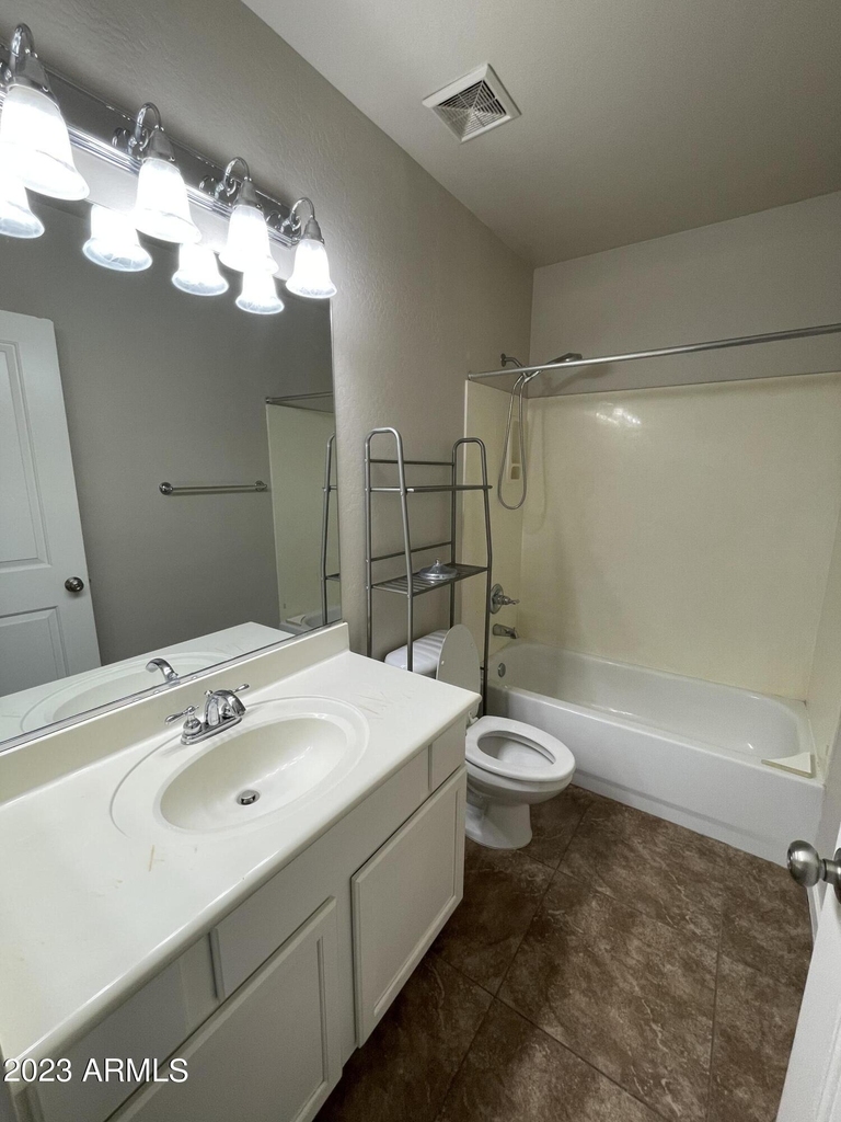 330 S Farmer Avenue - Photo 22