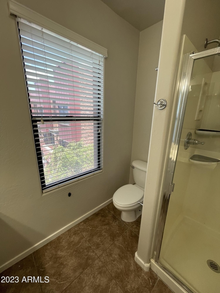 330 S Farmer Avenue - Photo 19