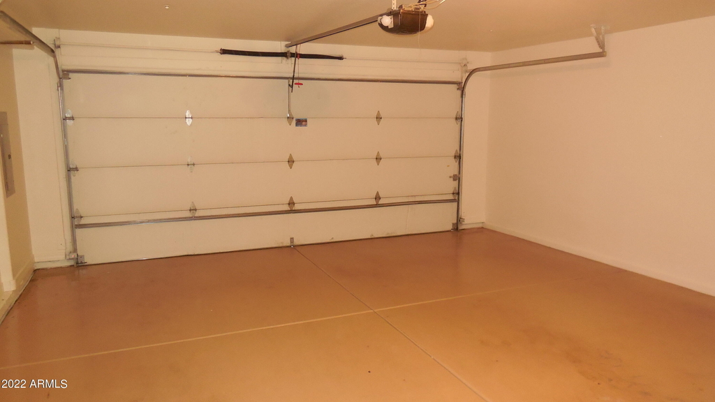 746 S Beck Avenue - Photo 27