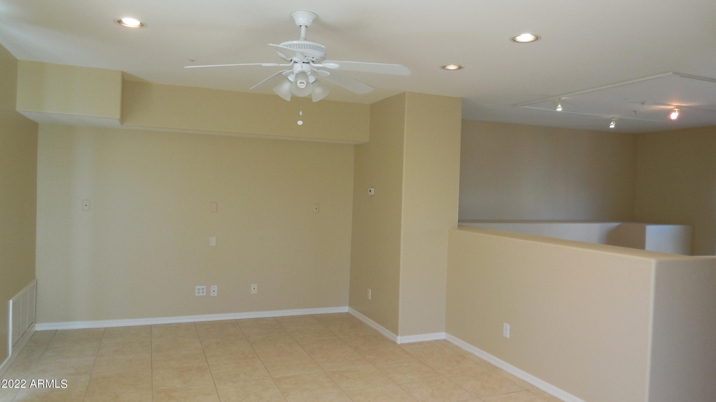 746 S Beck Avenue - Photo 5