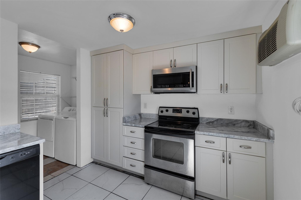 1906 Nw 45th Court - Photo 11