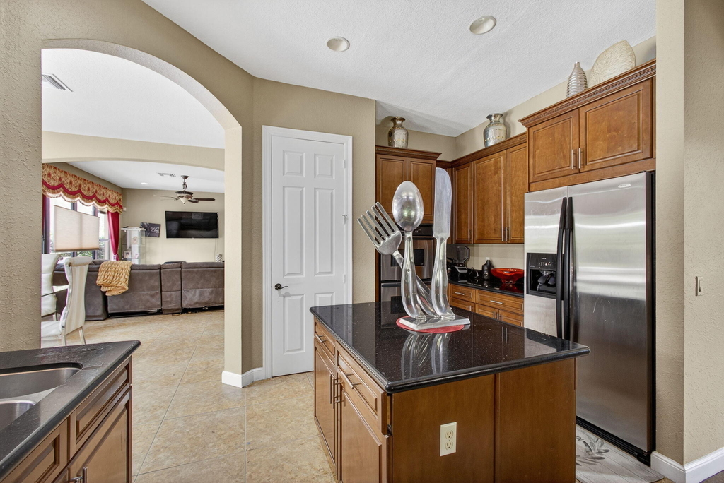 3501 Collonade Drive - Photo 6