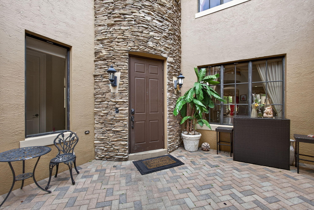 3501 Collonade Drive - Photo 2