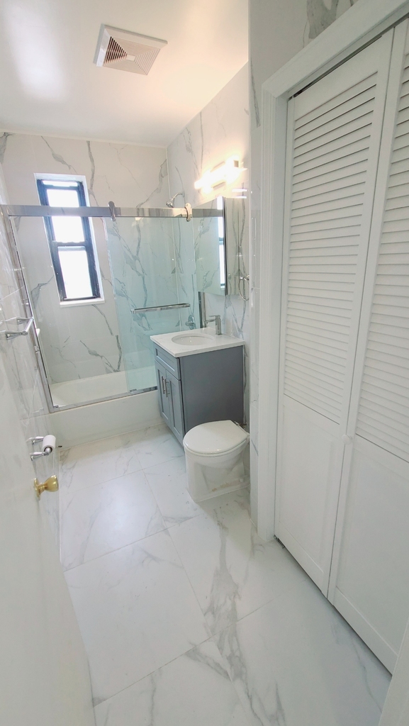 98-76 Queens Boulevard - Photo 13
