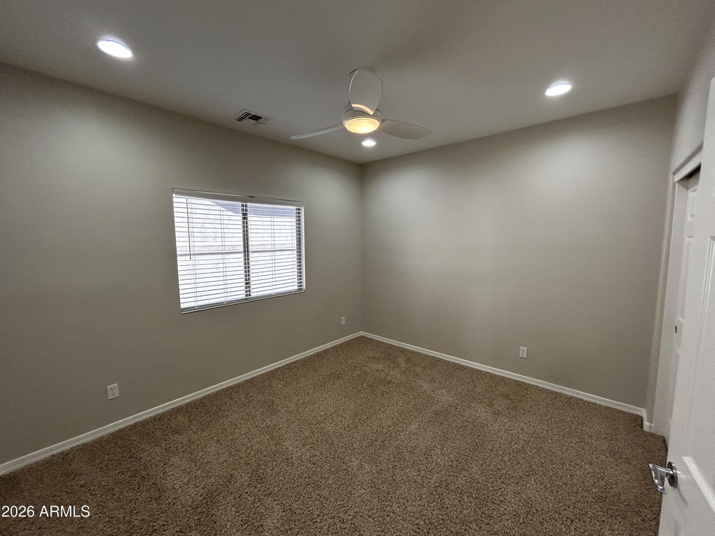 5411 W Rowel Road - Photo 19