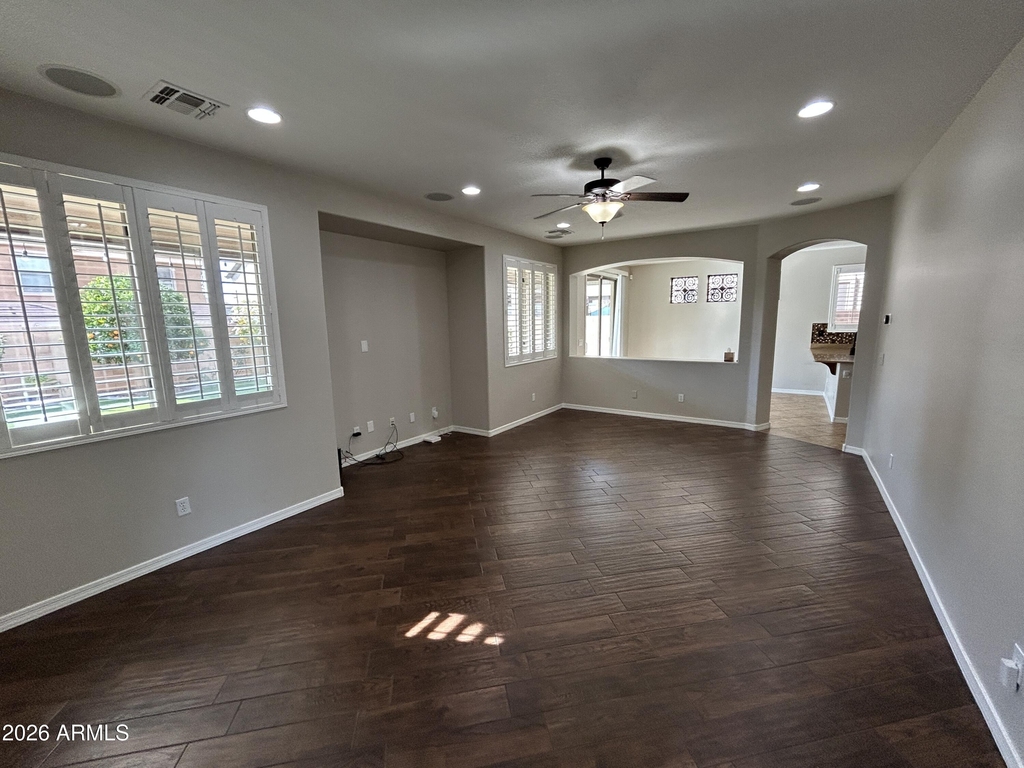 5411 W Rowel Road - Photo 9