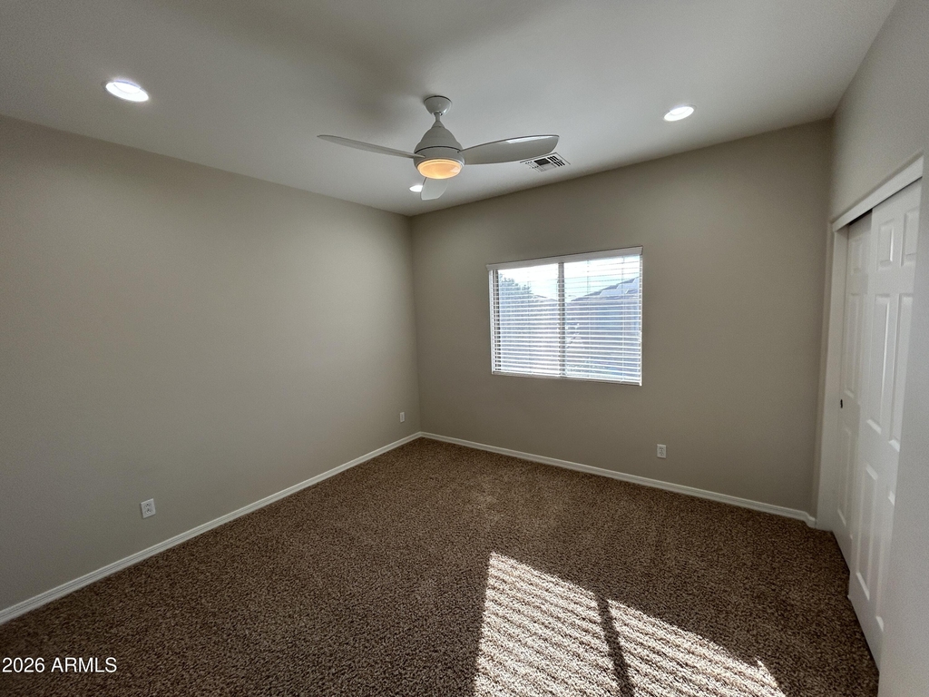 5411 W Rowel Road - Photo 16