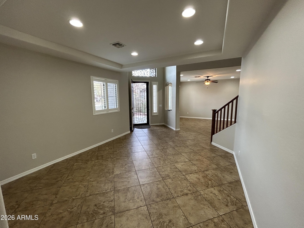 5411 W Rowel Road - Photo 4