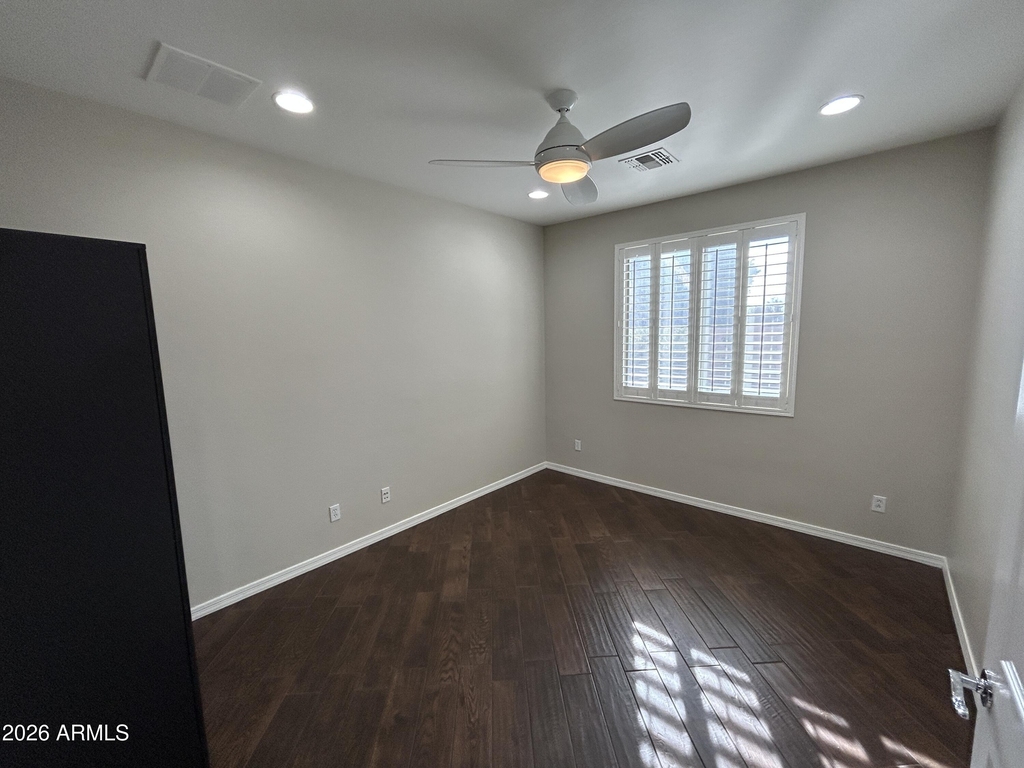 5411 W Rowel Road - Photo 8