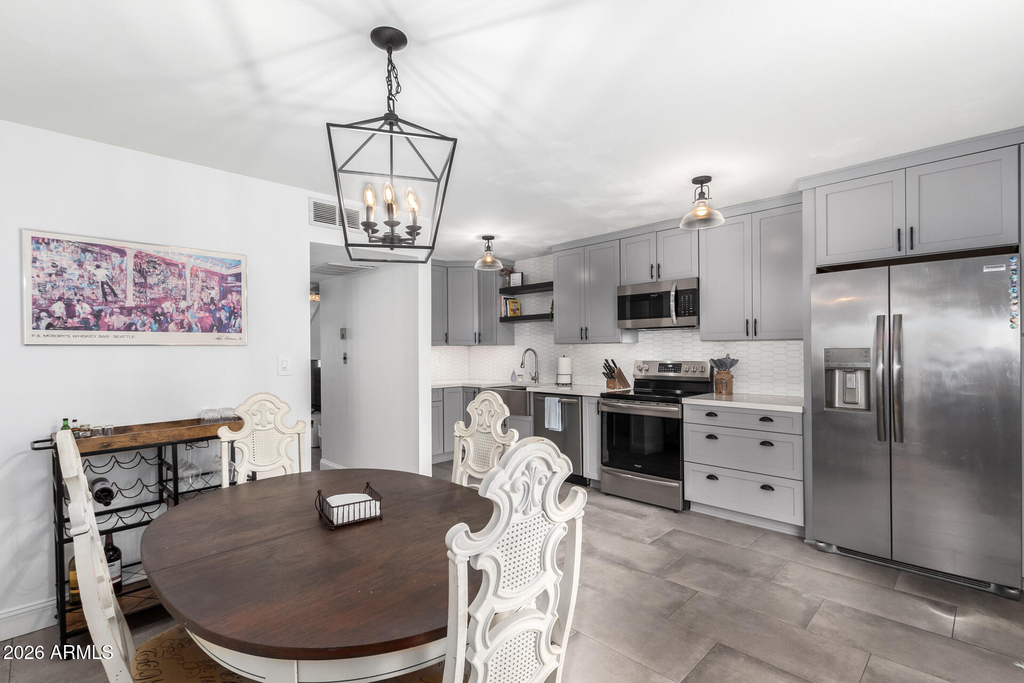 8241 N Central Avenue - Photo 7