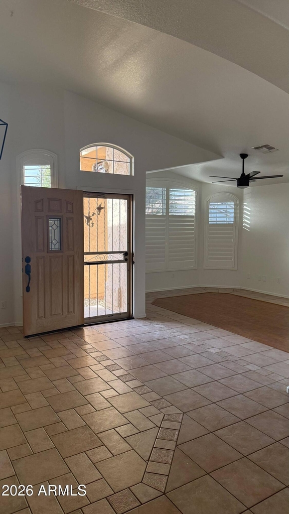 9621 W Potter Drive - Photo 3