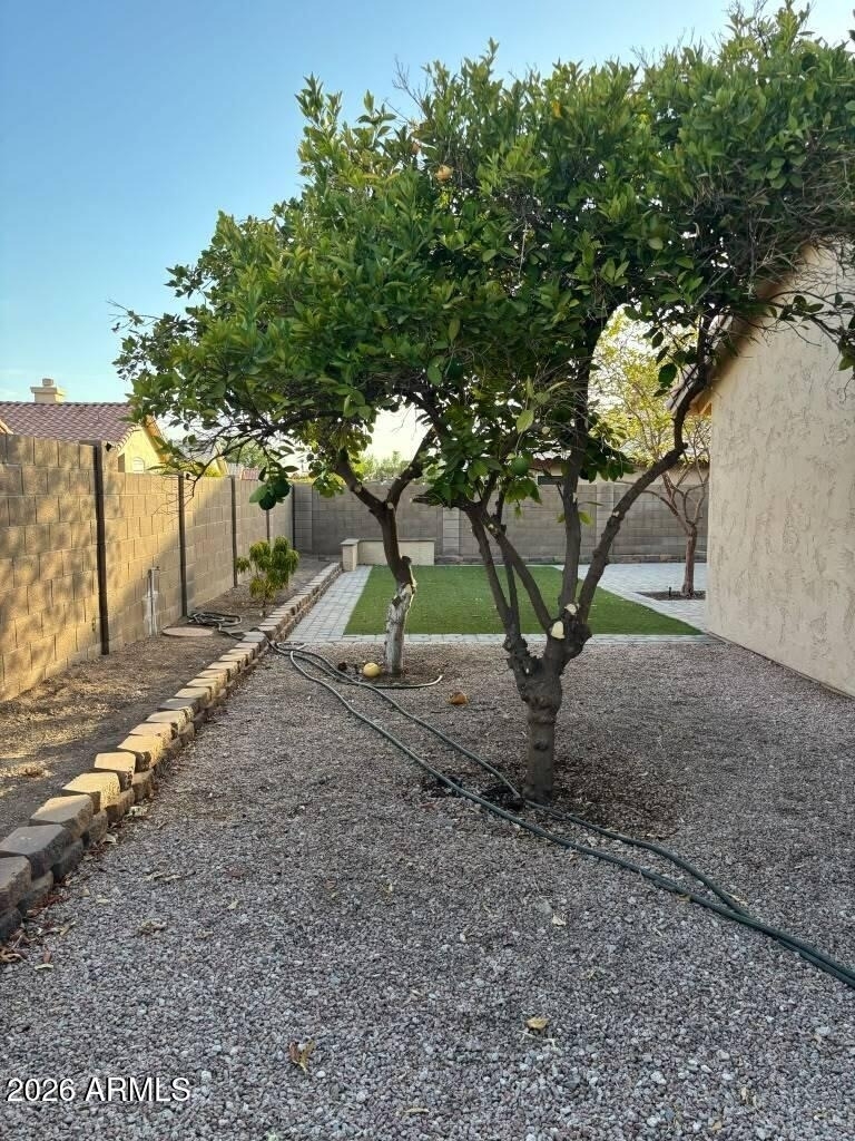 9621 W Potter Drive - Photo 16