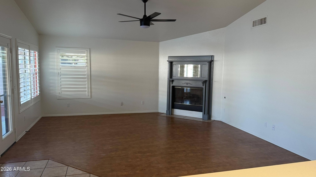 9621 W Potter Drive - Photo 5