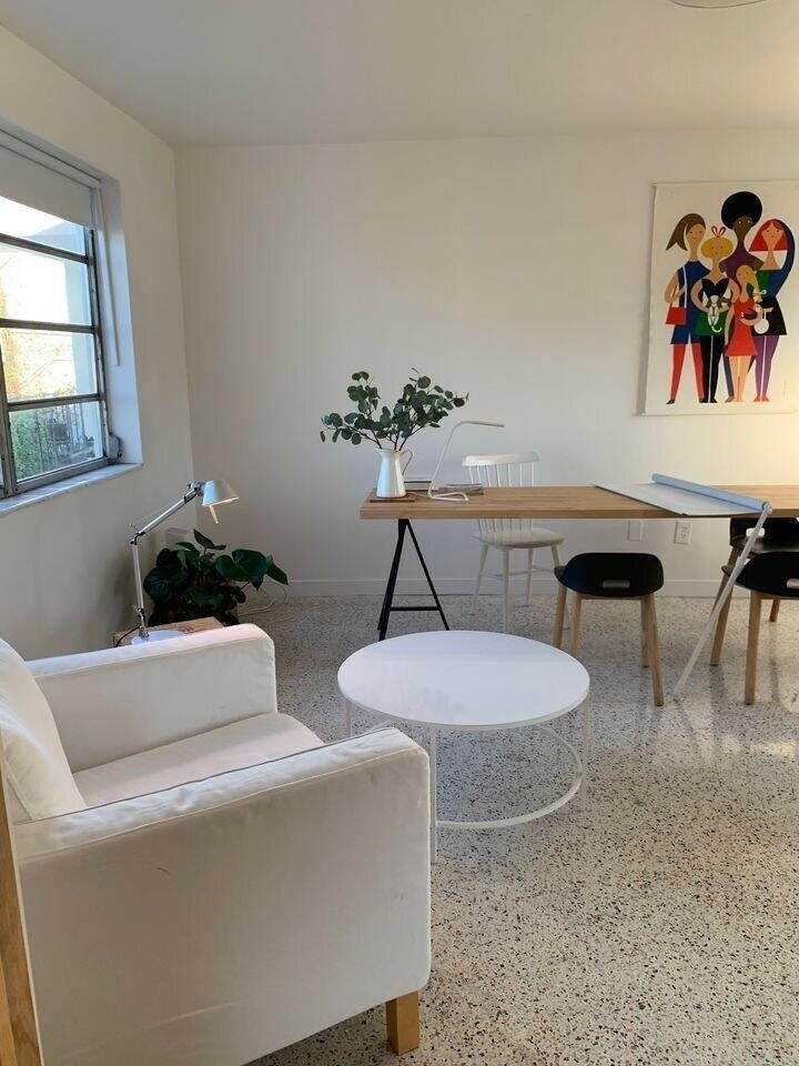 649 Sw 9th Street - Photo 1