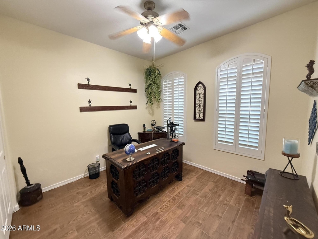 2245 W Clearview Trail - Photo 36