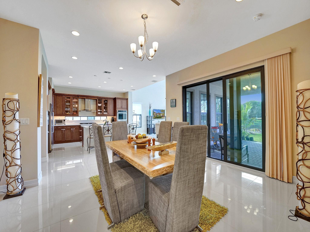 9345 Carrington Avenue - Photo 11