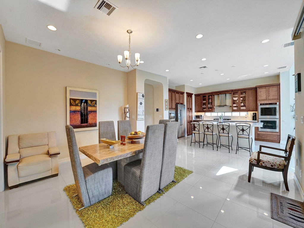 9345 Carrington Avenue - Photo 12