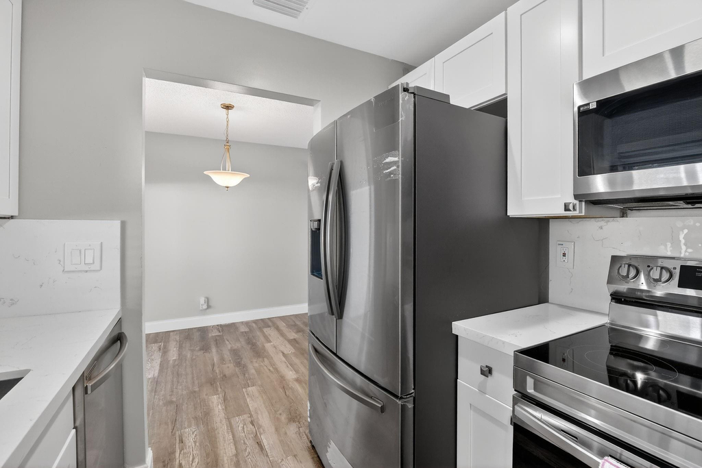 8845 Nw 14th Street - Photo 14