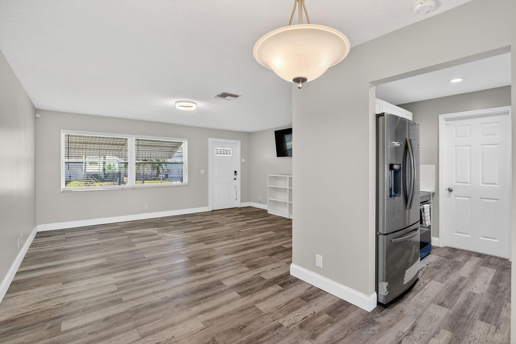 8845 Nw 14th Street - Photo 12