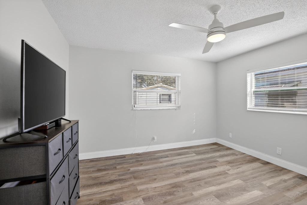 8845 Nw 14th Street - Photo 16