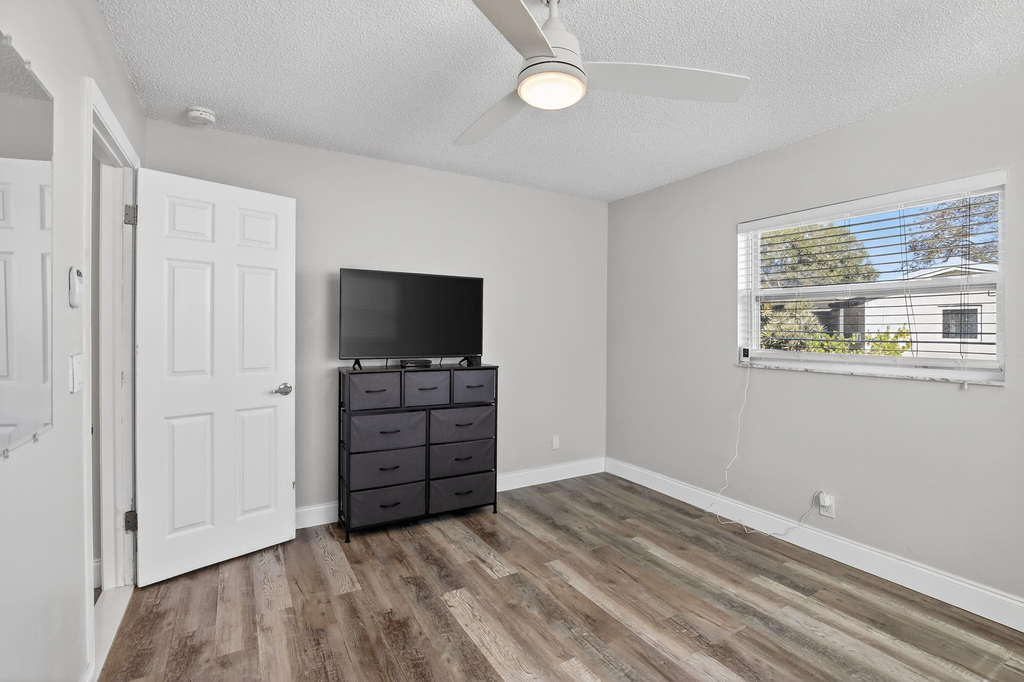 8845 Nw 14th Street - Photo 19