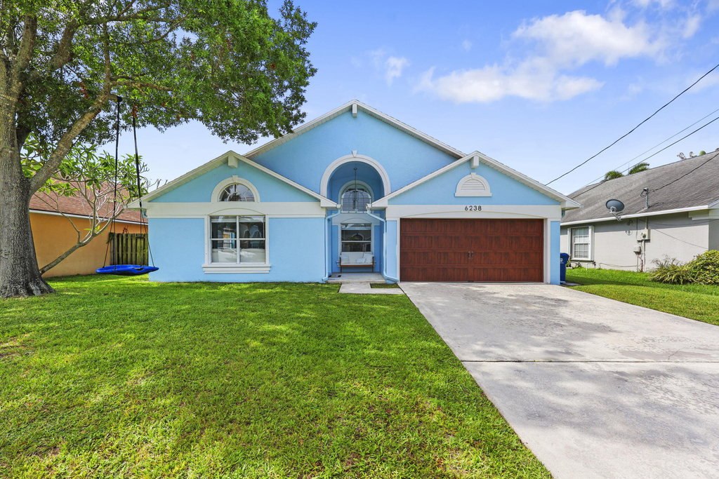 6238 Pompano Street - Photo 0