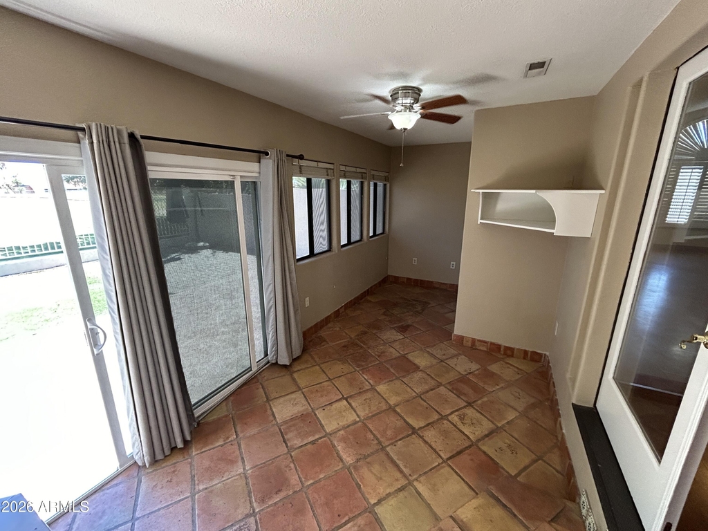 7511 W Kimberly Way - Photo 18