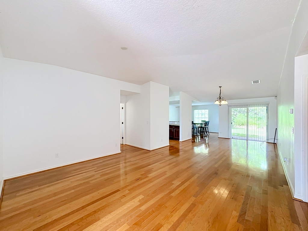 6416 Las Palmas Way - Photo 5