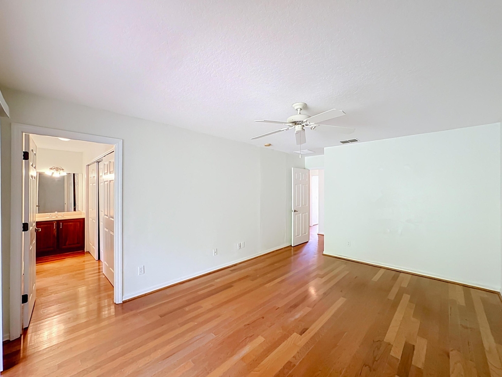 6416 Las Palmas Way - Photo 13