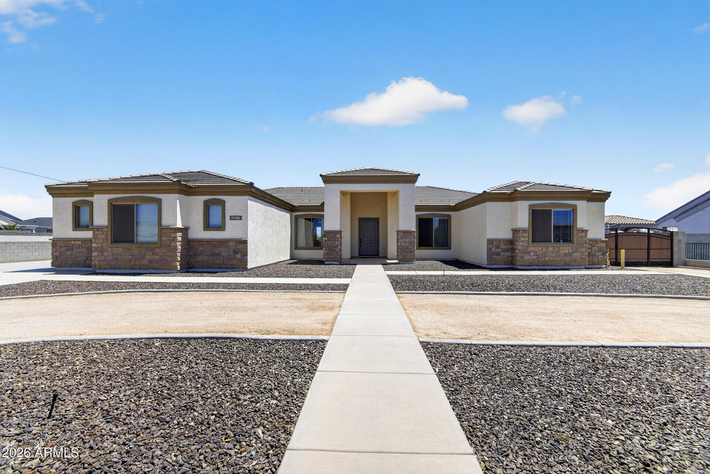 5317 E Lonesome Dove Trail - Photo 0