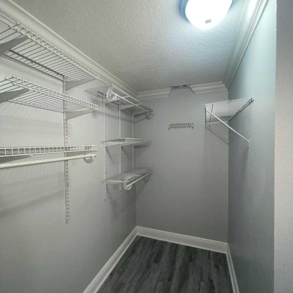 3427 Nw 47th Avenue - Photo 22