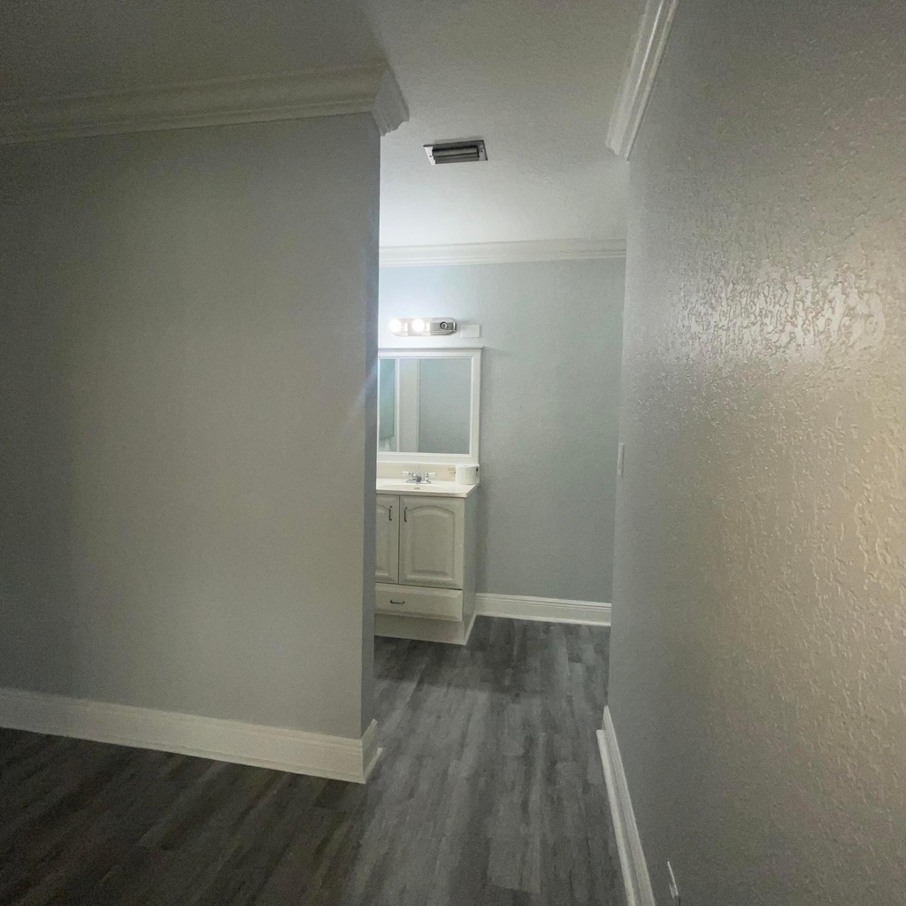 3427 Nw 47th Avenue - Photo 18