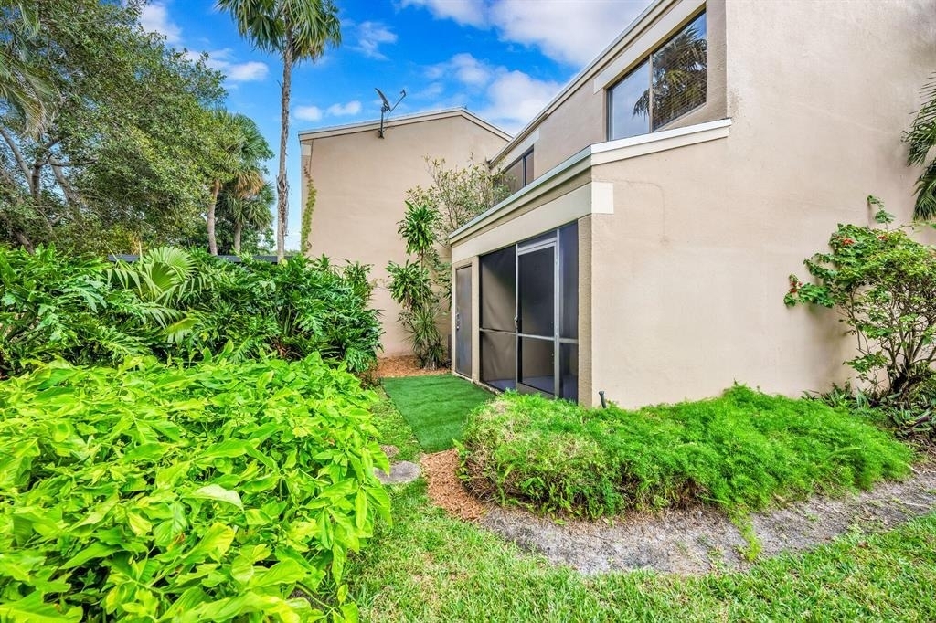1169 Nw 13th Street - Photo 10