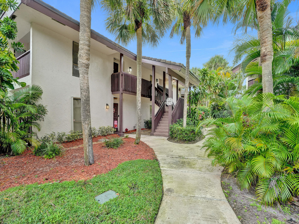 9280 Sabal Ridge Circle - Photo 0