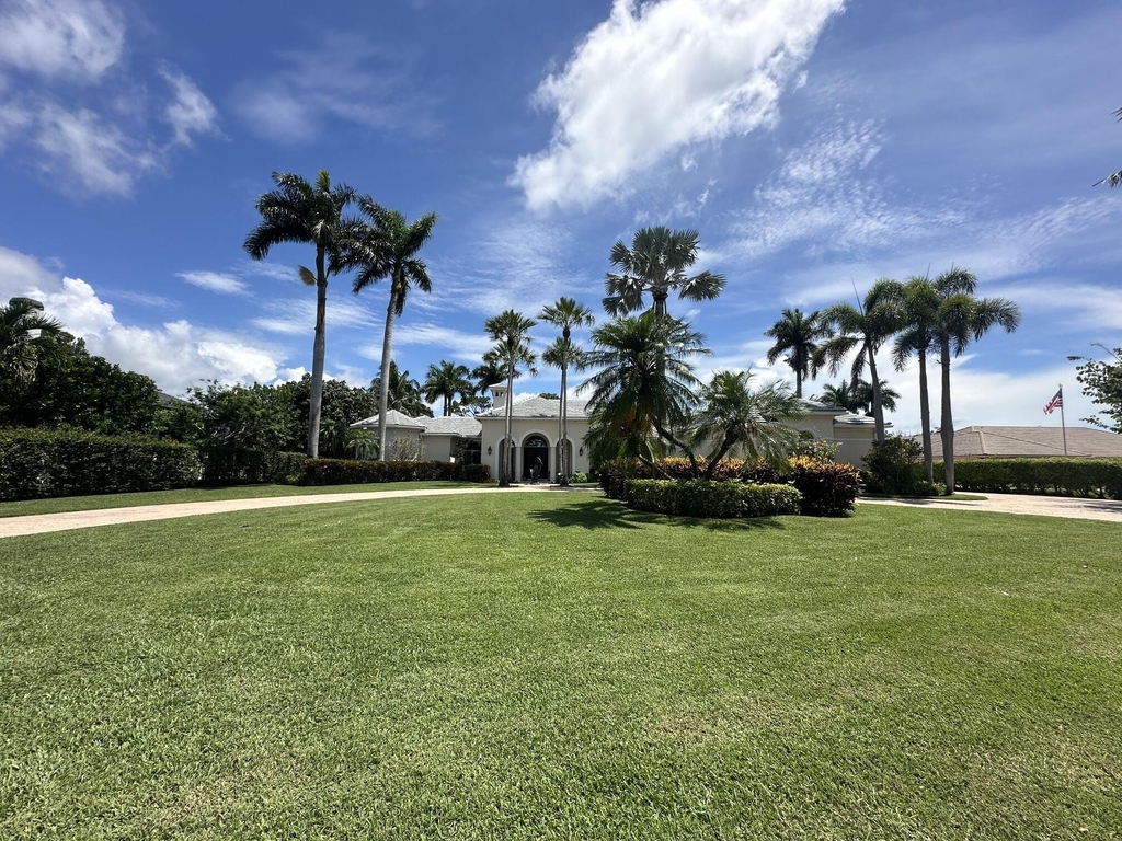 645 Atlantis Estates Way - Photo 0