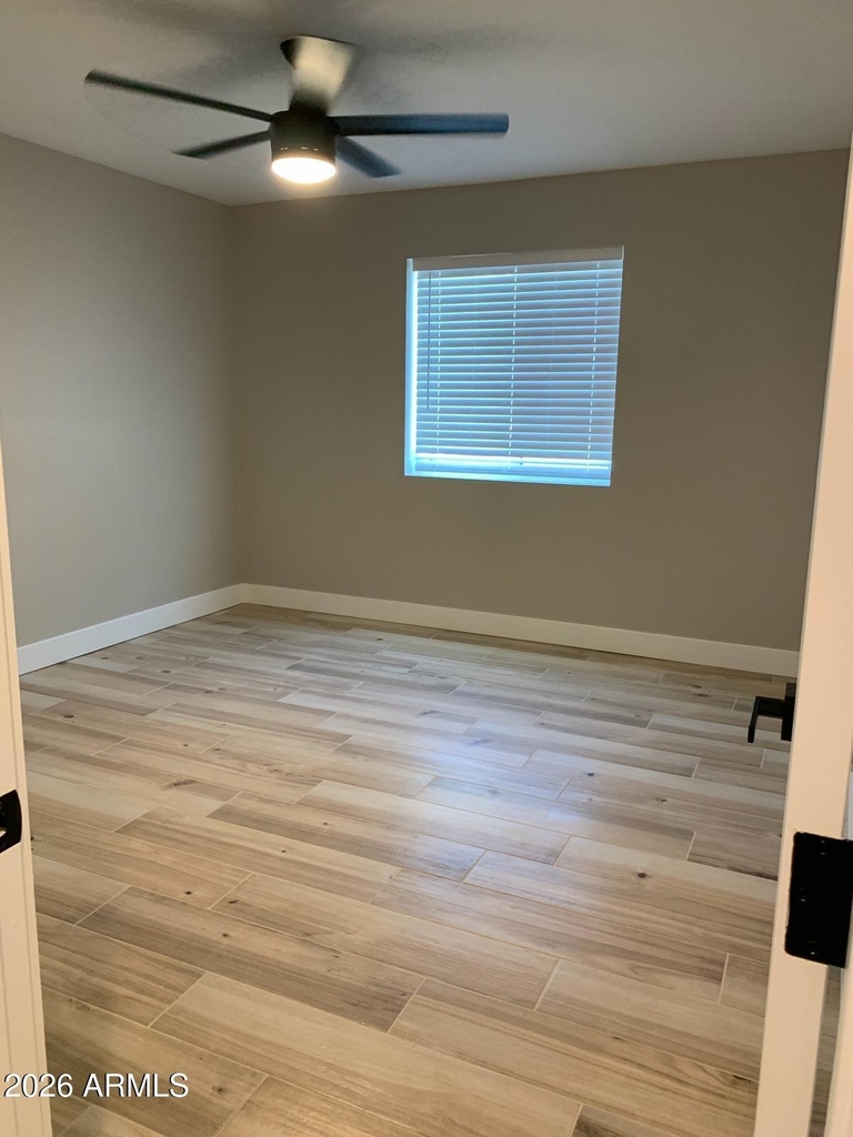 3415 E Sheridan Street - Photo 2