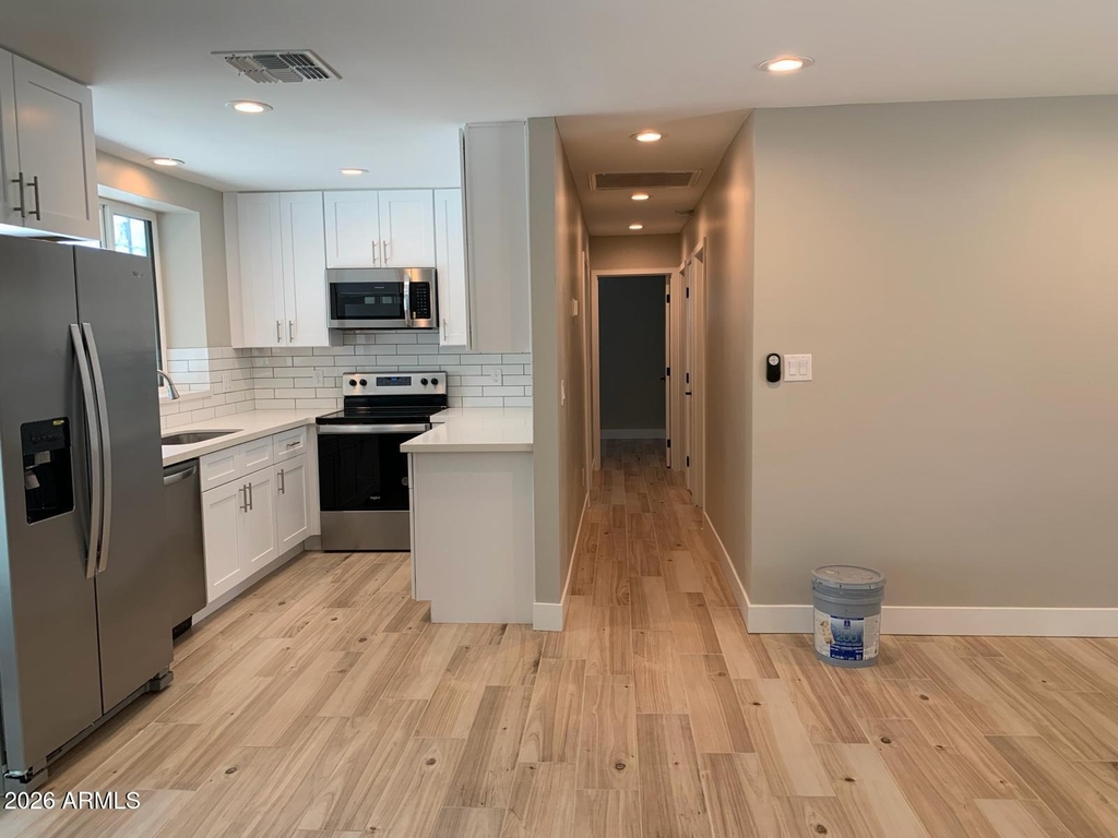 3415 E Sheridan Street - Photo 4